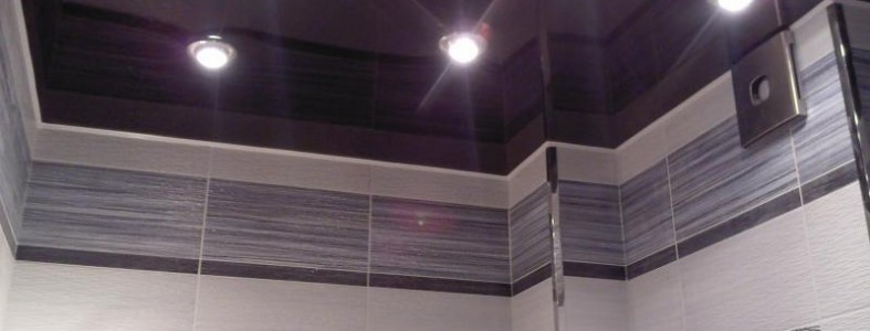 Натяжной потолок в ванной комнате