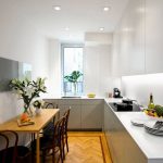 Планировка кухонного пространства со светом